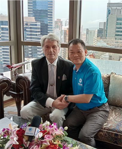 维克多:乌克兰人民期待听到海通社的声音